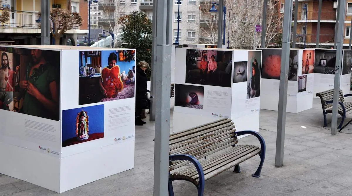 exposición-hijas-ningún-dios-portugalete