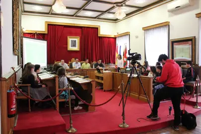 El alumnado fue recibido por representantes municipales