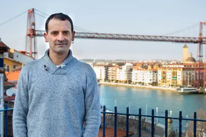 Ingeniero Inform&aacute;tico de 41 a&ntilde;os, trabaja en DEMA