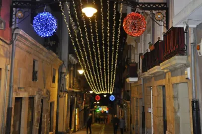 Se han alumbrado 14 Calles, 5 Edificios Municipales y 96 Figuras luminosas
