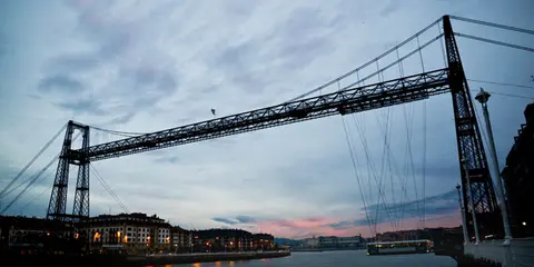El Puente Colgante atrae cada vez m&aacute;s a nuevos turistas