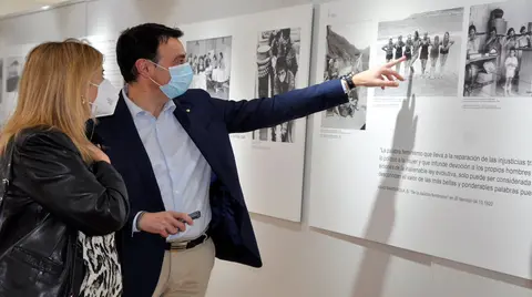 Las imágenes, acompañadas de textos en euskera y castellano, se han recogido también en un libro