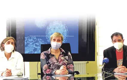 Primi Huerga, de la Fundaci&oacute;n Troc&oacute;niz Santacoloma, Mar&iacute;a Jos&eacute; Blanco, concejala de Servicios Sociales, y el psic&oacute;logo Igor Cort&oacute;n