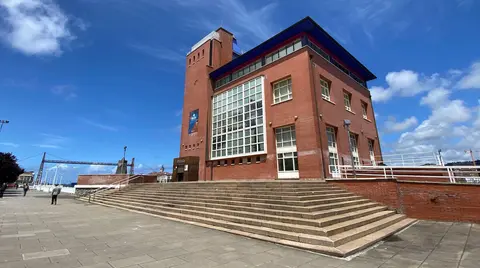 Tambi&eacute;n se est&aacute; trabajando en acondicionar un peque&ntilde;o espacio de almacenaje como sala para investigadores