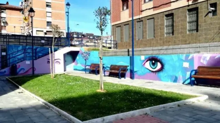 La obra representa el techo de cristal