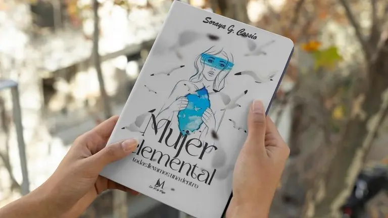 spraya-g-cossio-mujer-elemental