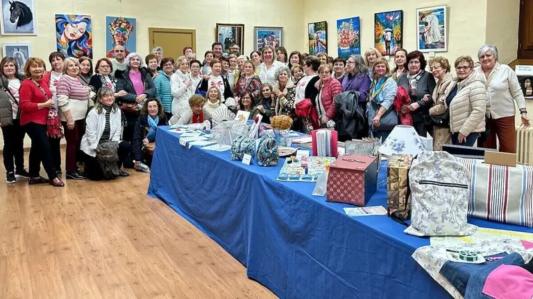 exposicion-las-amigas-repelega